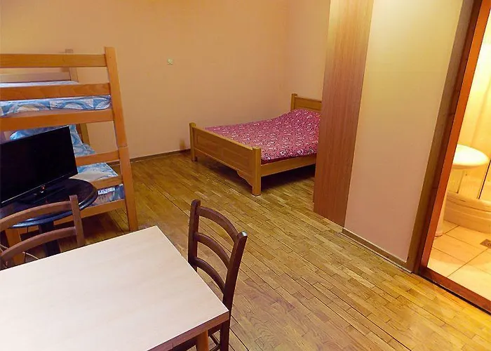 بيت شباب Kavala *